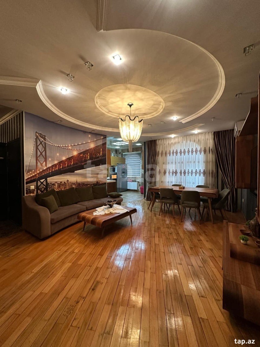 Satılır 3 otaqlı yeni tikili 100 m²
