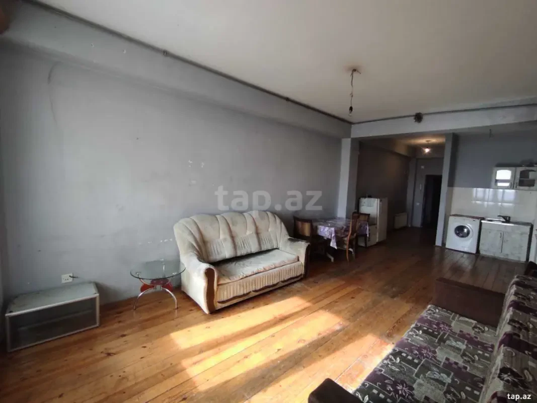 Kirayə verilir 3 otaqlı yeni tikili 75 m²