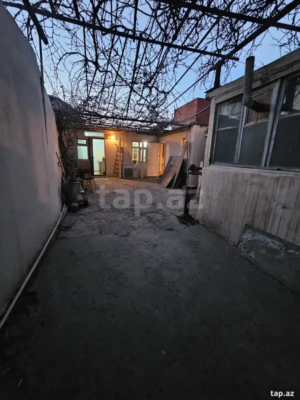 Satılır 4 otaqlı həyət evi 150 m²