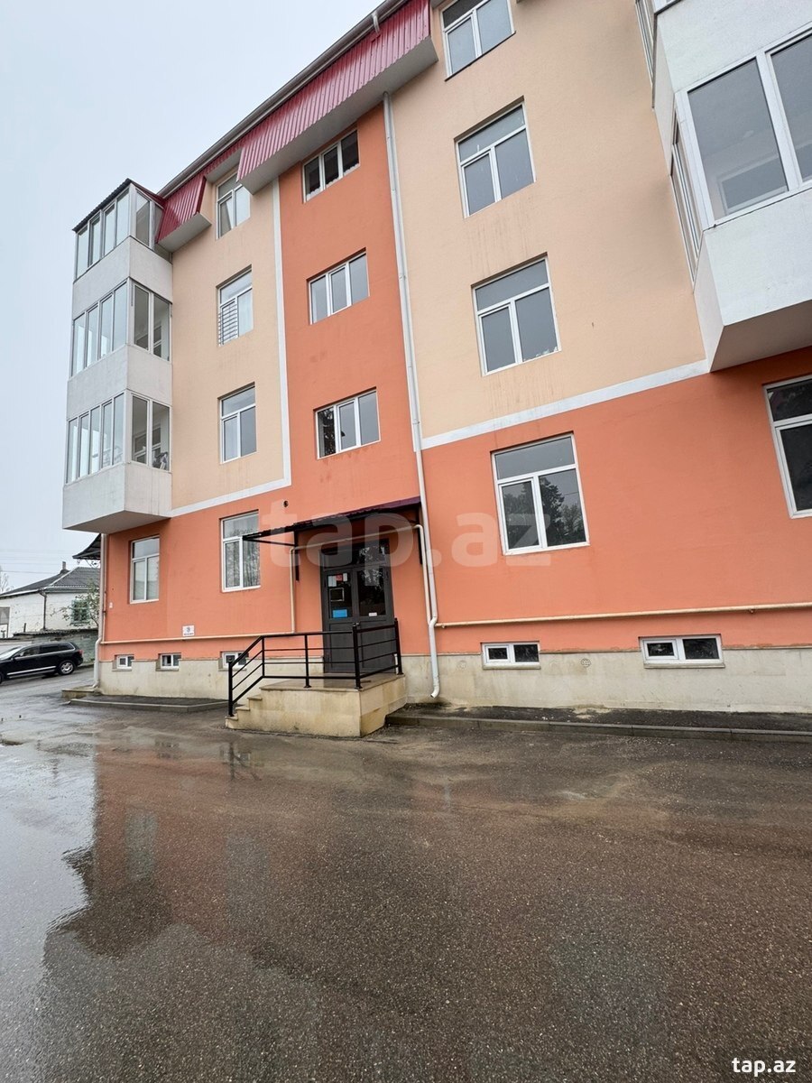 Satılır 2 otaqlı yeni tikili 82 m²
