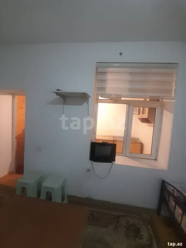 Kirayə verilir 2 otaqlı həyət evi 76 m²