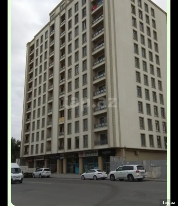 Satılır 3 otaqlı yeni tikili 122.7 m²