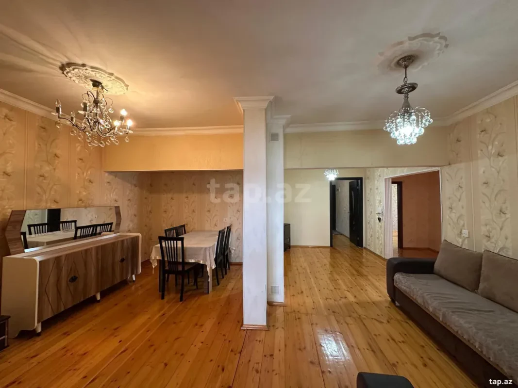 Satılır 5 otaqlı mənzil 120 m²