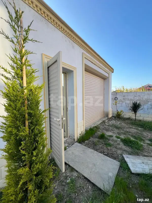 Satılır 4 otaqlı həyət evi 200 m²