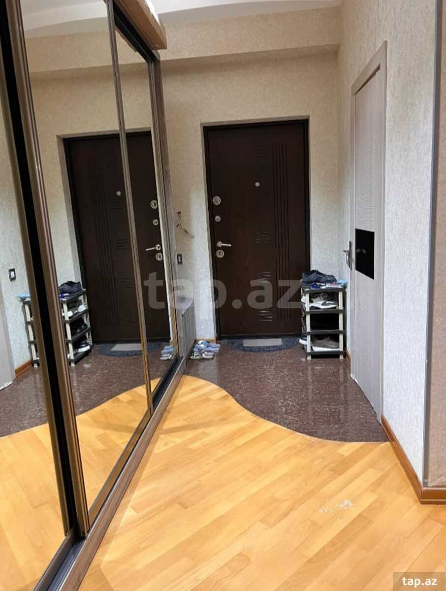Kirayə verilir 2 otaqlı yeni tikili 80 m²
