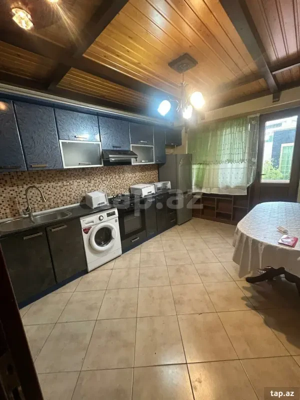 Kirayə verilir 2 otaqlı mənzil 58 m²