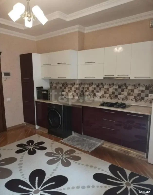 Satılır 4 otaqlı yeni tikili 140 m²