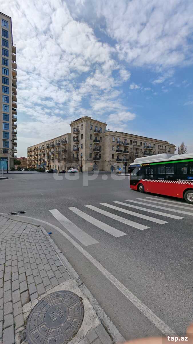 Satılır 3 otaqlı mənzil 90 m²