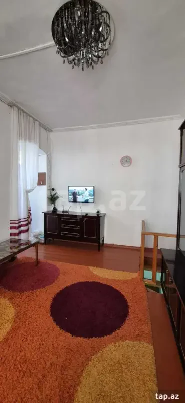 Kirayə verilir 2 otaqlı mənzil 50 m²