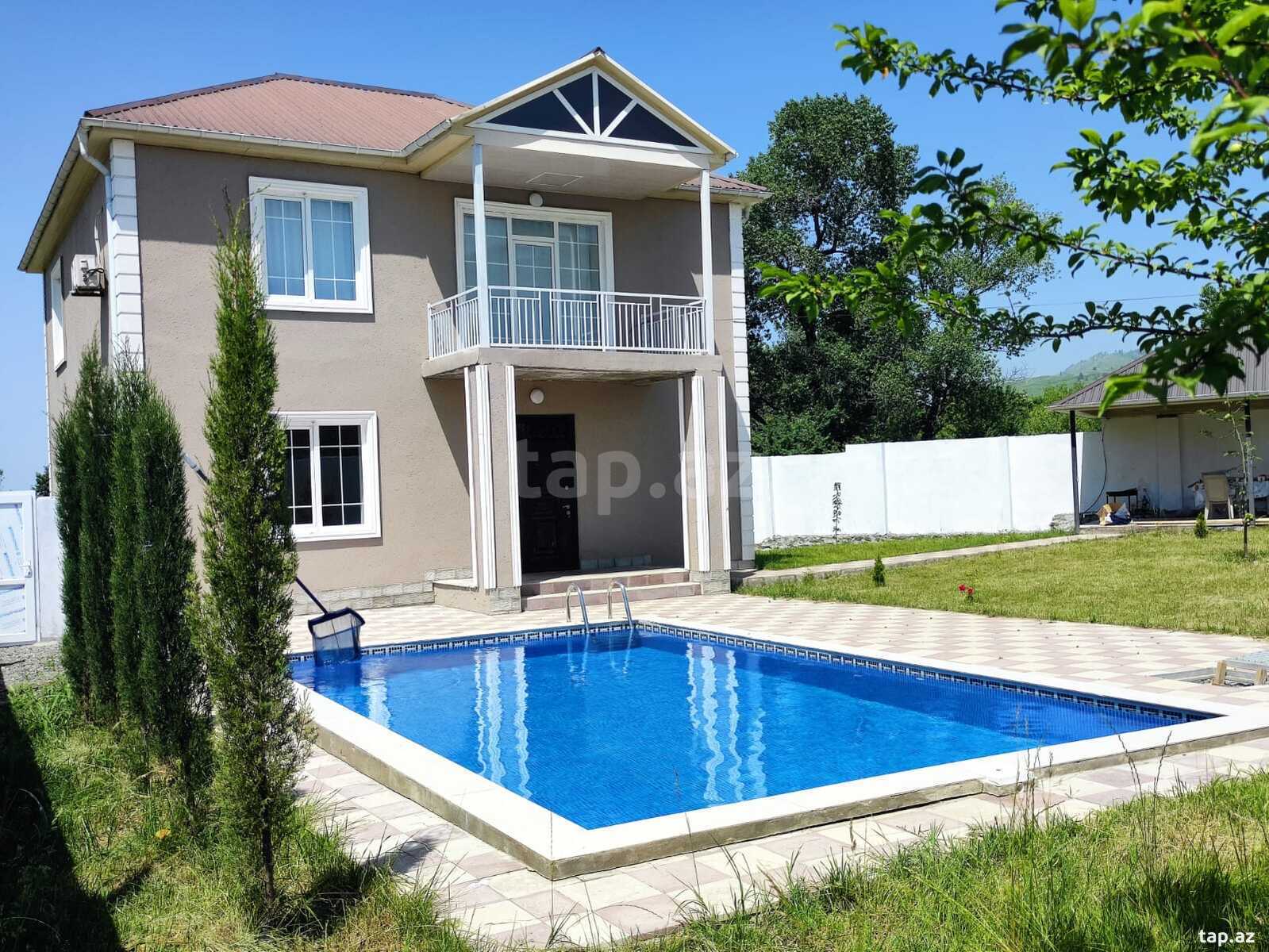 Kirayə verilir 4 otaqlı həyət evi 220 m²