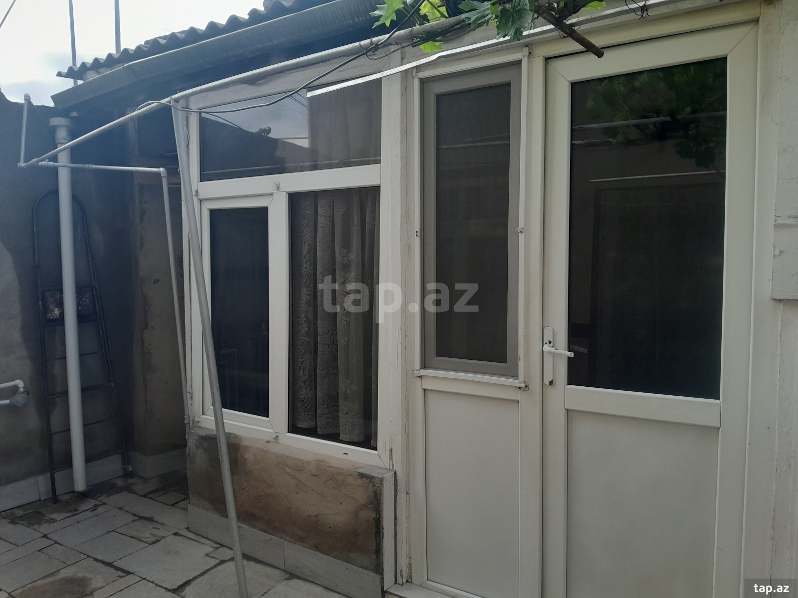Kirayə verilir 1 otaqlı həyət evi 33 m²