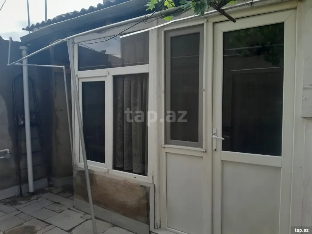 Kirayə verilir 1 otaqlı həyət evi 33 m²