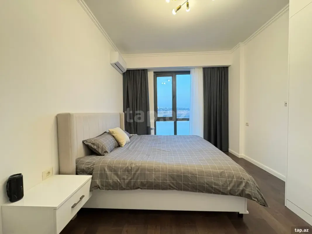 Kirayə verilir 3 otaqlı yeni tikili 120 m²