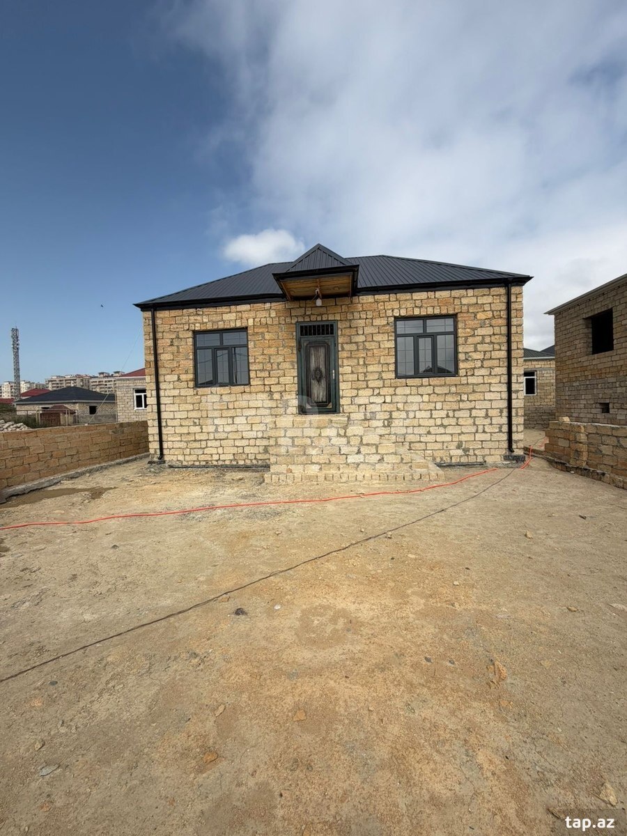 Satılır 3 otaqlı həyət evi 100 m²