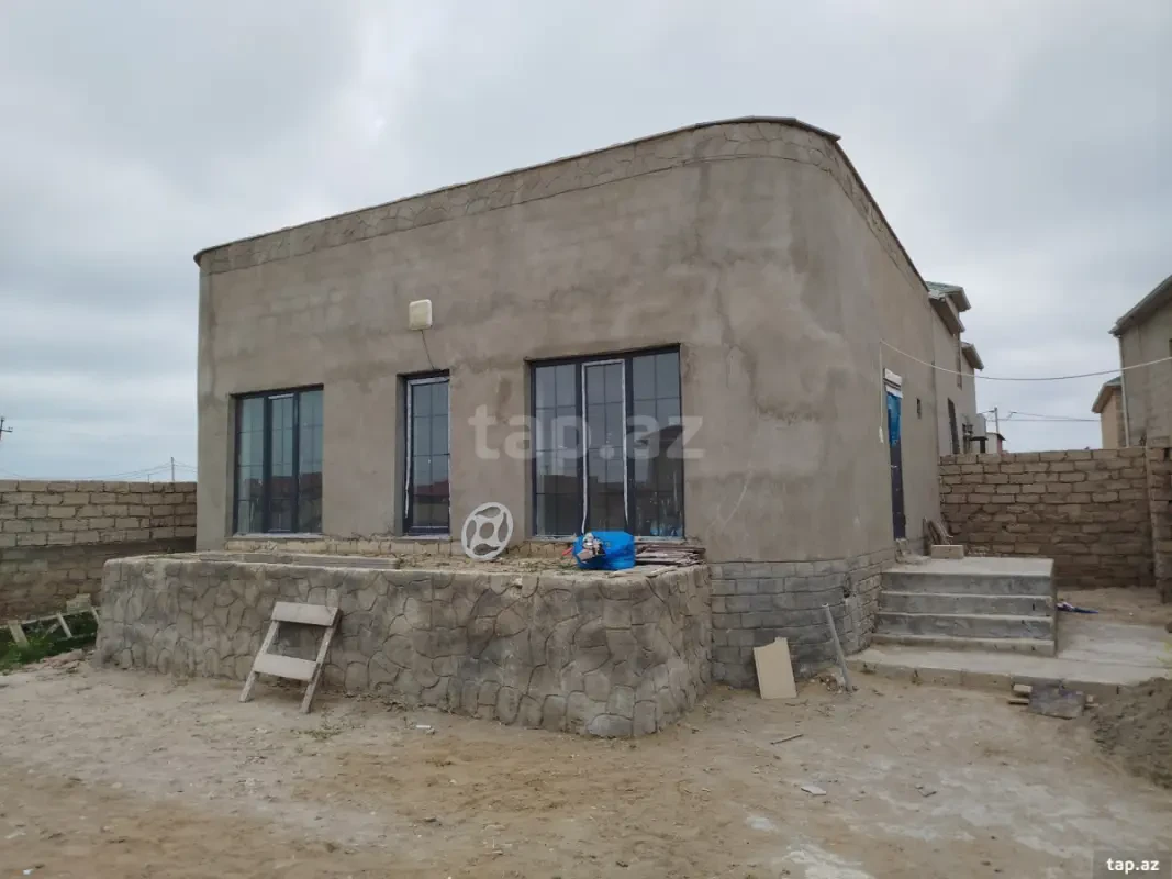 Satılır 3 otaqlı həyət evi 95 m²