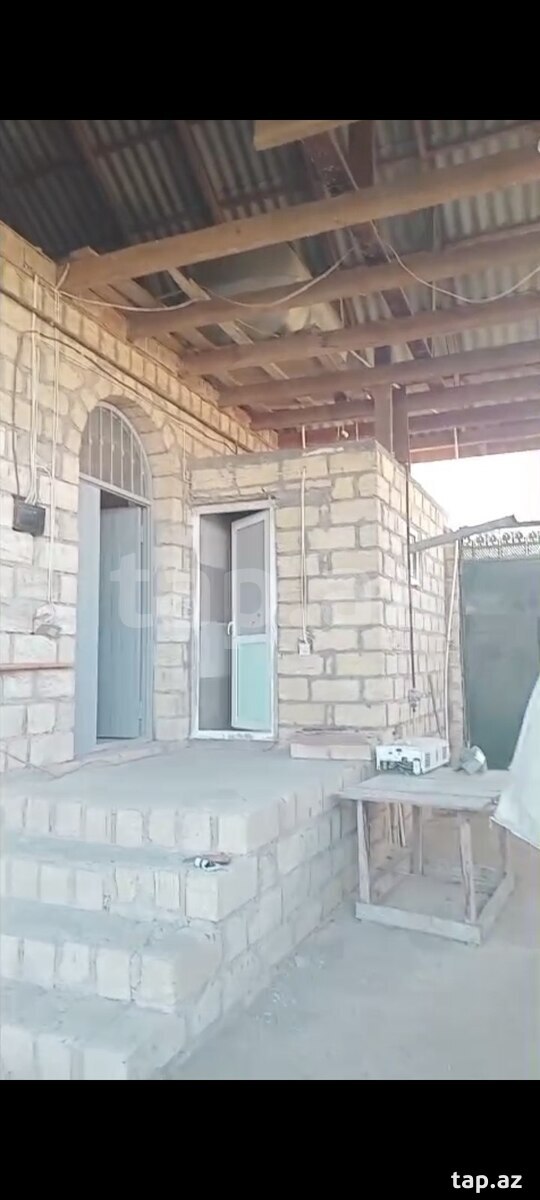 Satılır 4 otaqlı həyət evi 110 m²