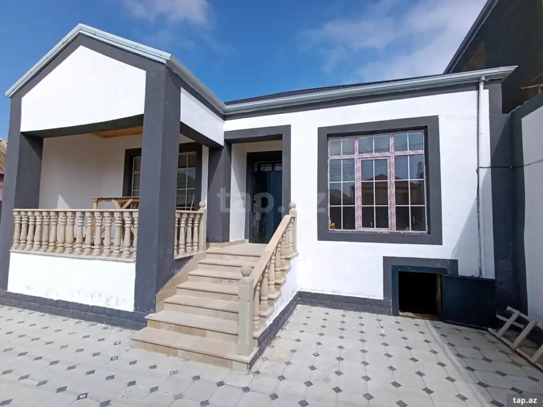 Satılır 3 otaqlı həyət evi 100 m²