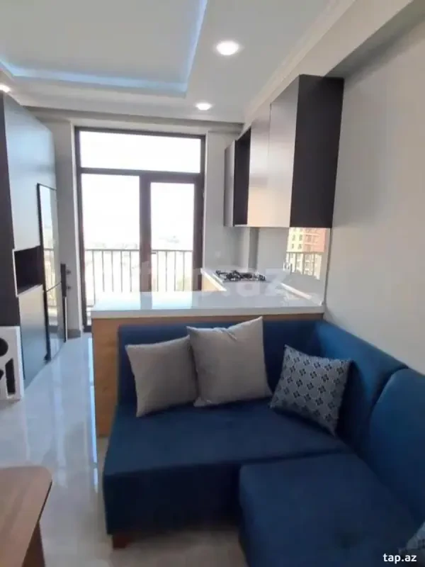 Kirayə verilir 2 otaqlı yeni tikili 70 m²