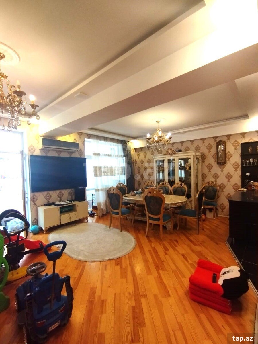 Satılır 3 otaqlı yeni tikili 110 m²