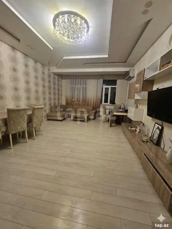 Kirayə verilir 2 otaqlı yeni tikili 95 m²