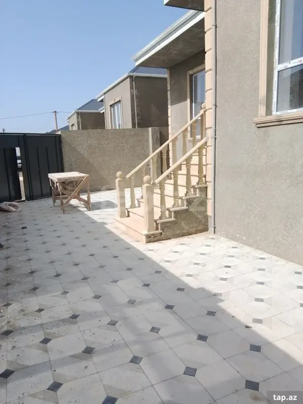 Satılır 4 otaqlı həyət evi 90 m²