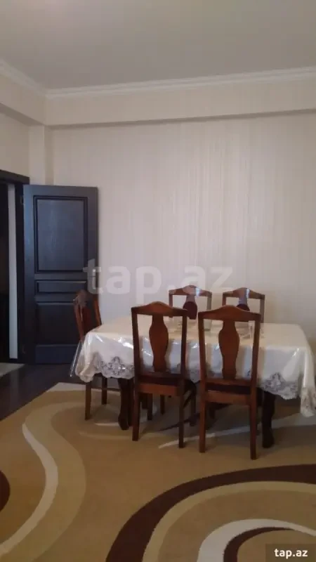 Kirayə verilir 3 otaqlı yeni tikili 80 m²