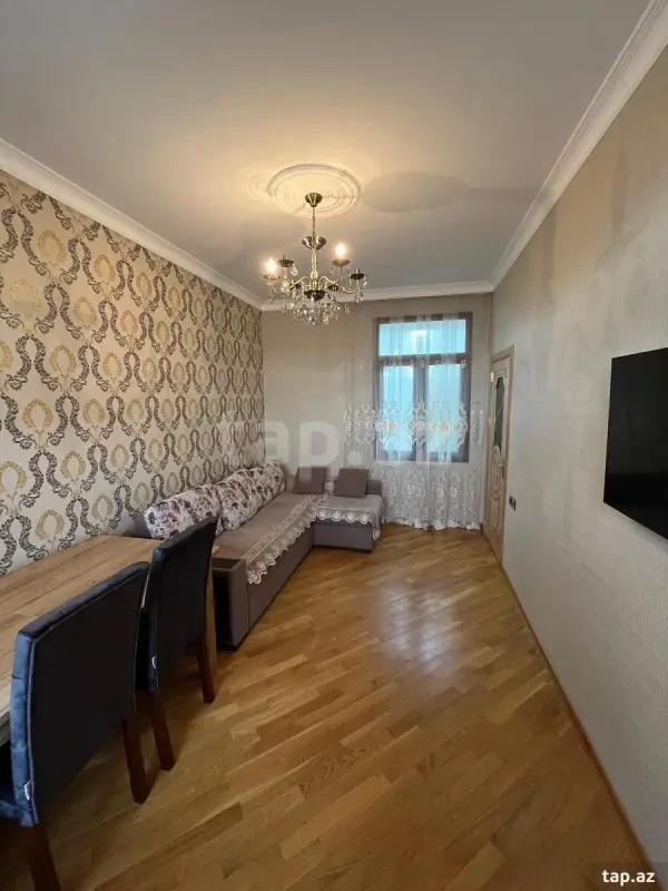 Kirayə verilir 2 otaqlı yeni tikili 70 m²