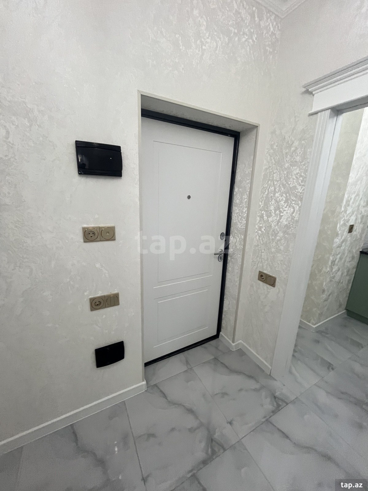 Satılır 2 otaqlı yeni tikili 62 m²