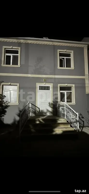 Satılır 4 otaqlı həyət evi 165 m²