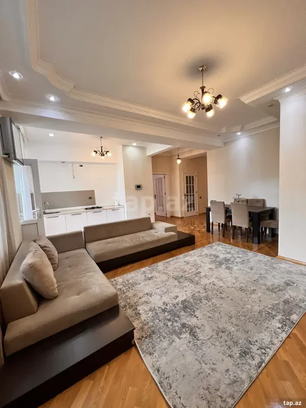 Kirayə verilir 2 otaqlı yeni tikili 100 m²