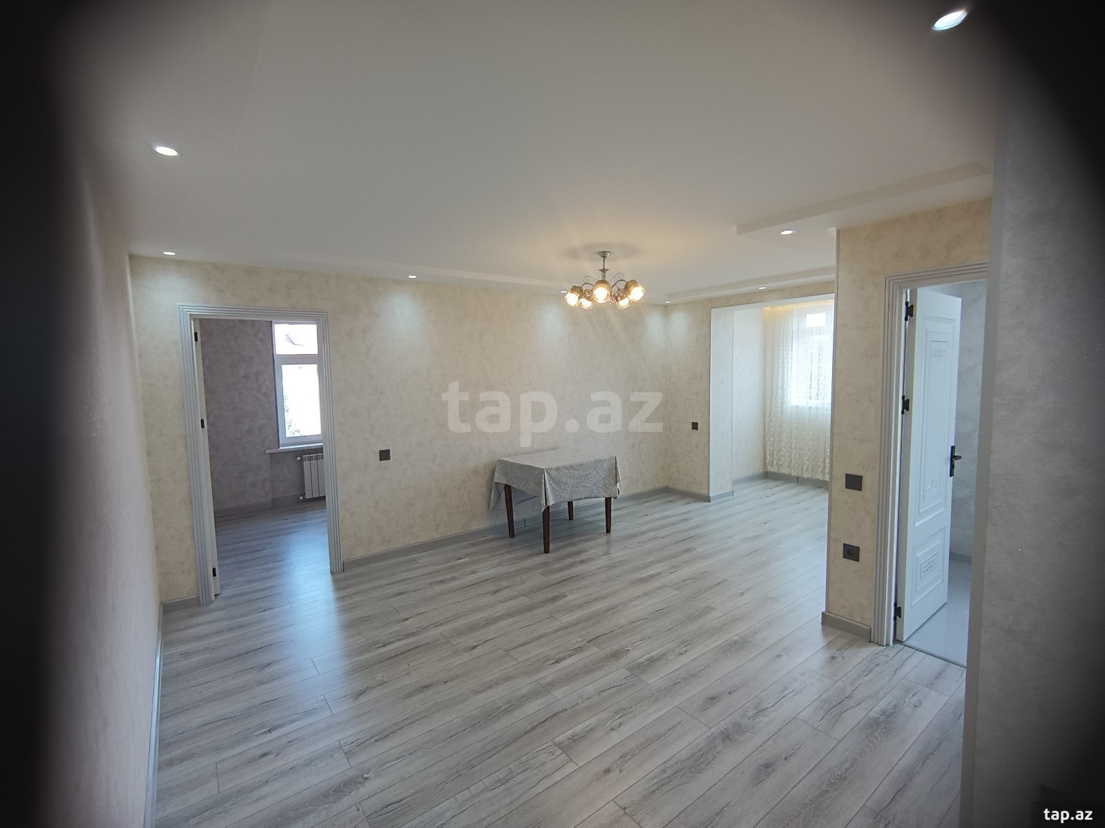 Kirayə verilir 2 otaqlı mənzil 45 m²