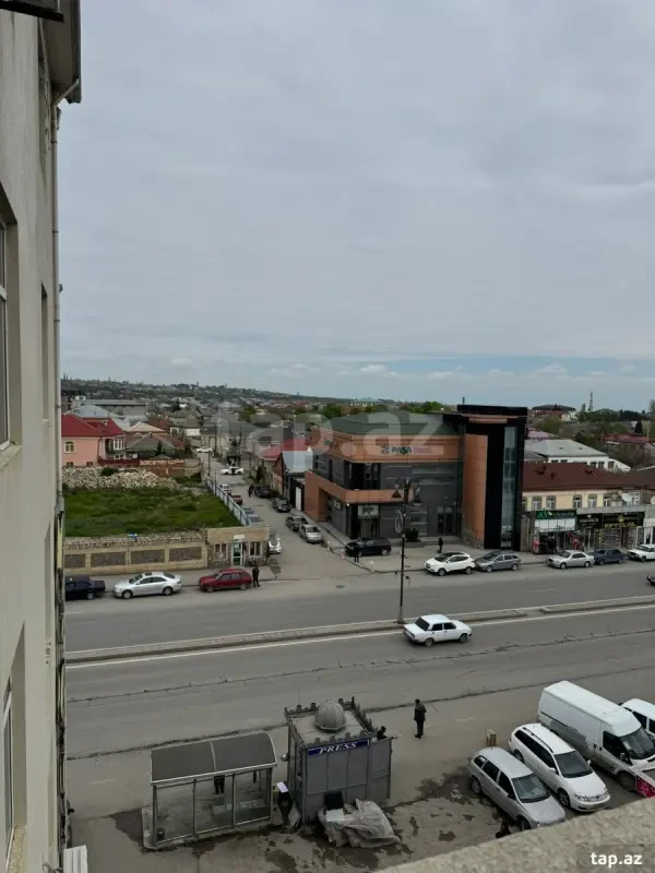 Satılır 3 otaqlı yeni tikili 70 m²