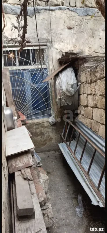 Satılır 3 otaqlı həyət evi 100 m²