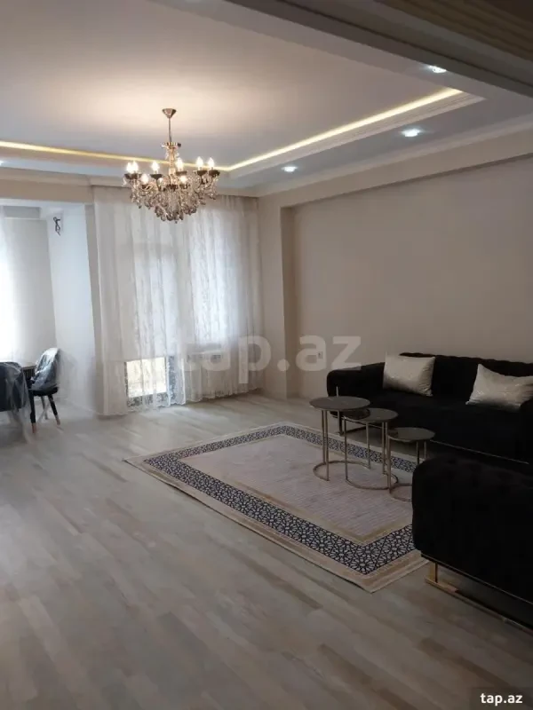 Kirayə verilir 3 otaqlı yeni tikili 100 m²
