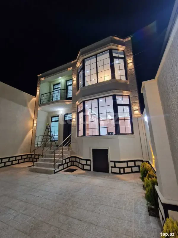 Satılır 5 otaqlı həyət evi 160 m²