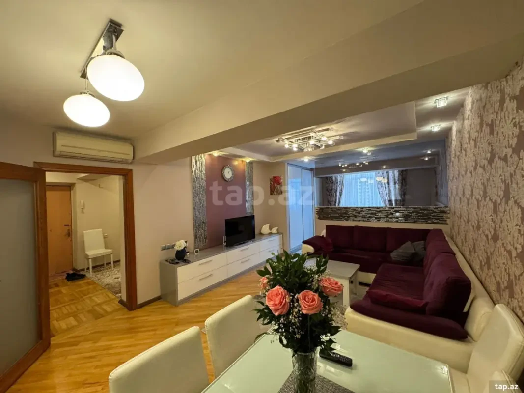 Satılır 3 otaqlı yeni tikili 90 m²