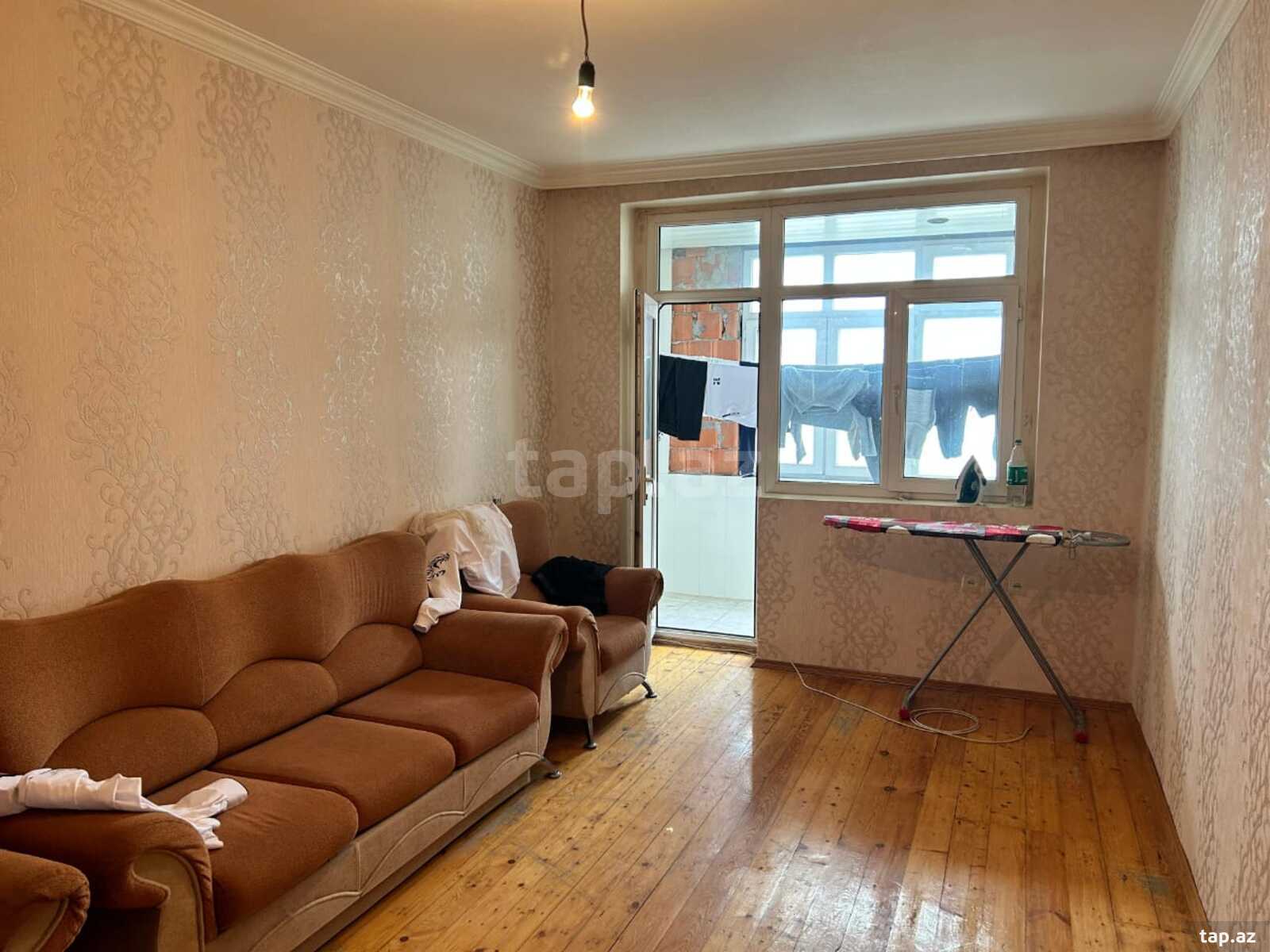 Satılır 2 otaqlı mənzil 62 m²