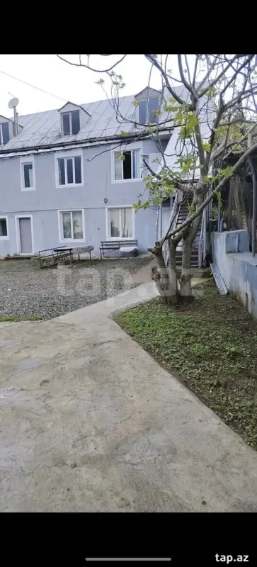 Kirayə verilir 4 otaqlı həyət evi 140 m²