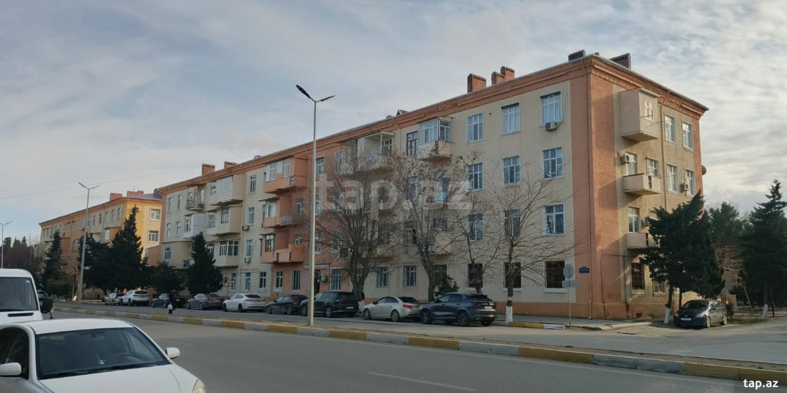Satılır 2 otaqlı mənzil 52.6 m²