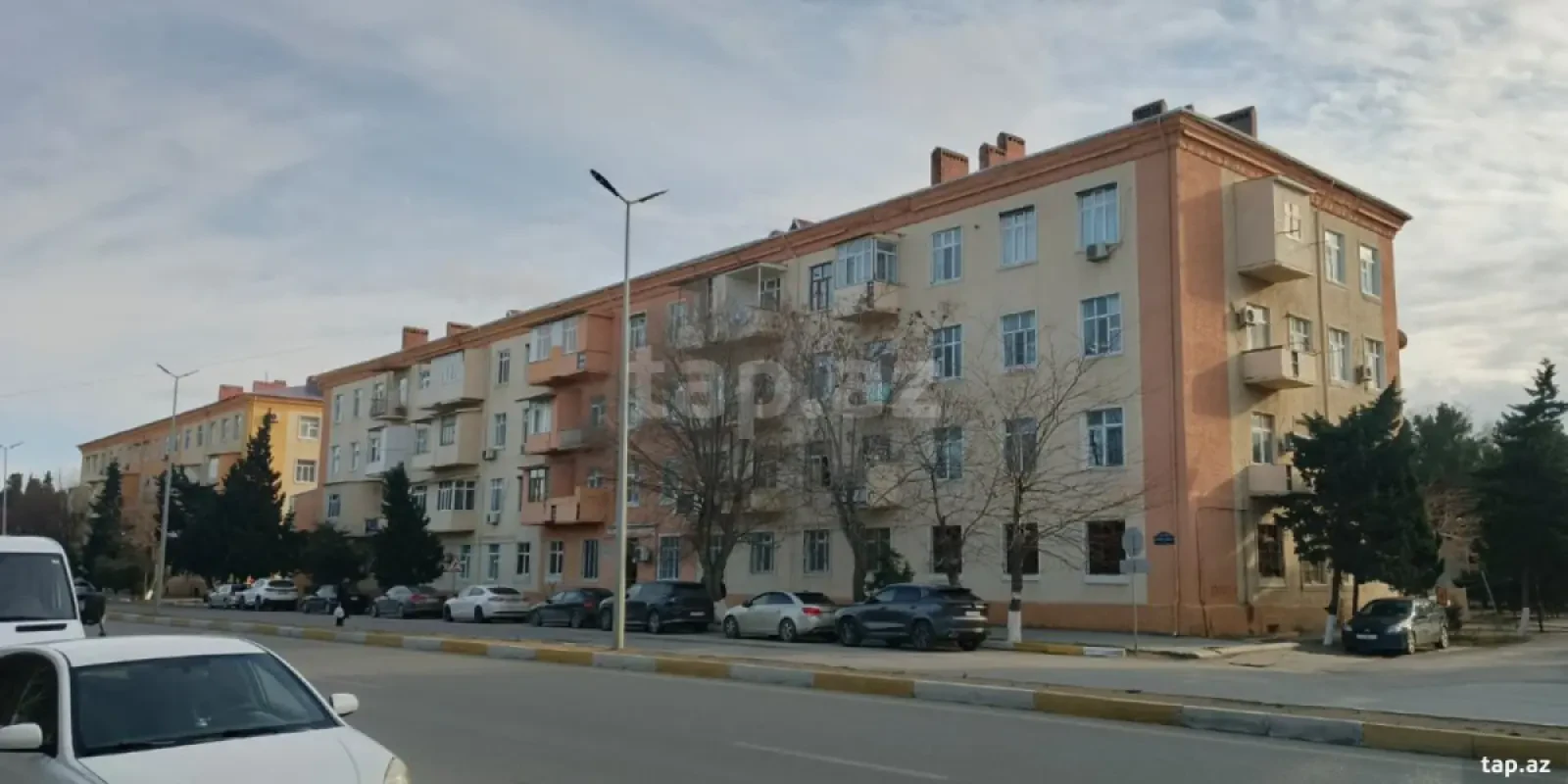 Satılır 2 otaqlı mənzil 52.6 m²