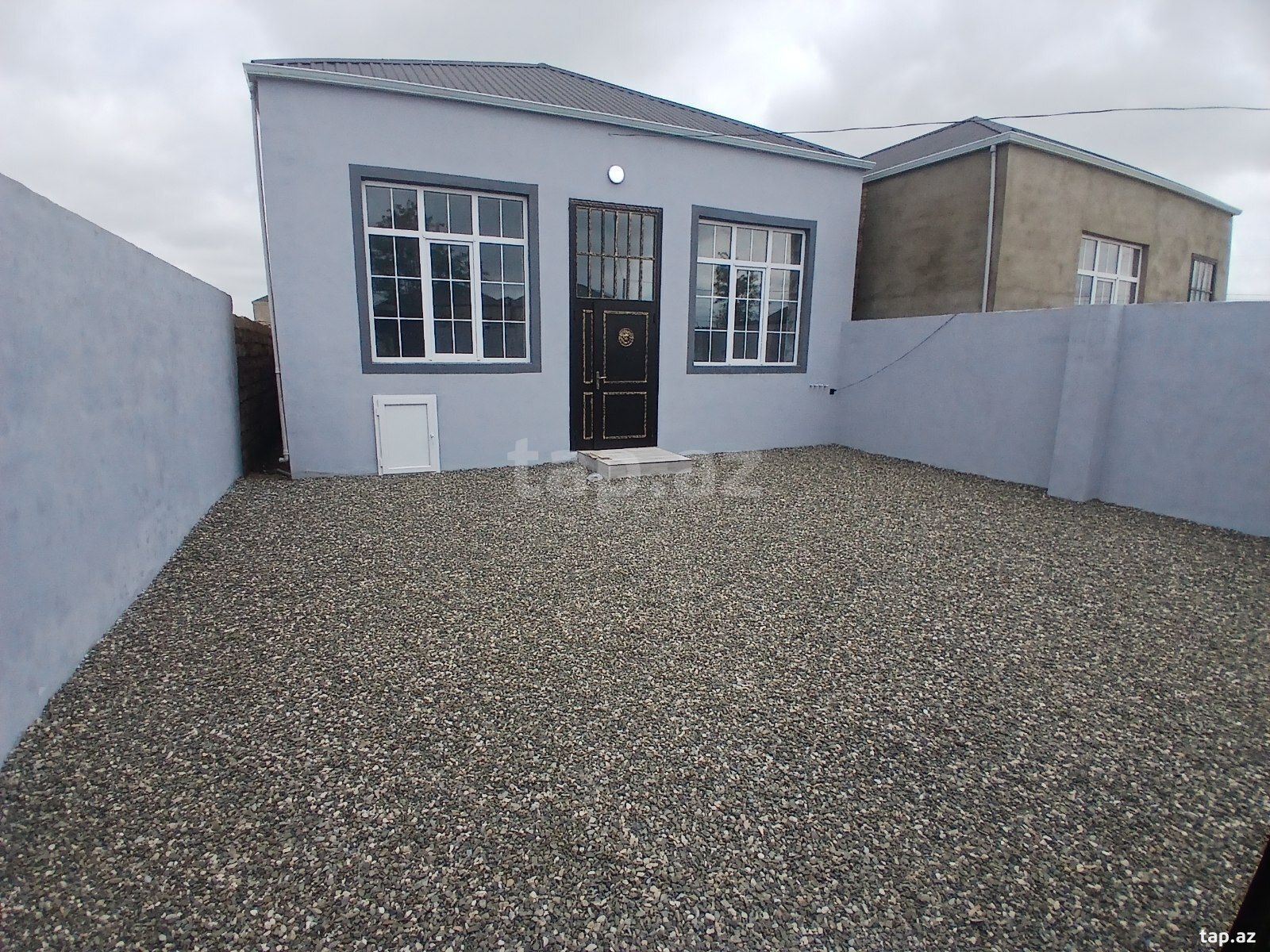 Satılır 3 otaqlı həyət evi 100 m²