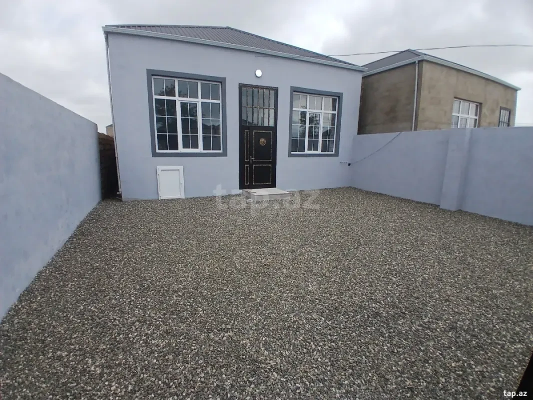 Satılır 3 otaqlı həyət evi 100 m²