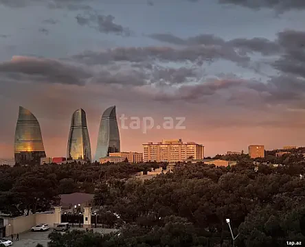 Satılır 4 otaqlı mənzil 100 m² — Bakı, Yasamal 4 otaq 100.00 m²