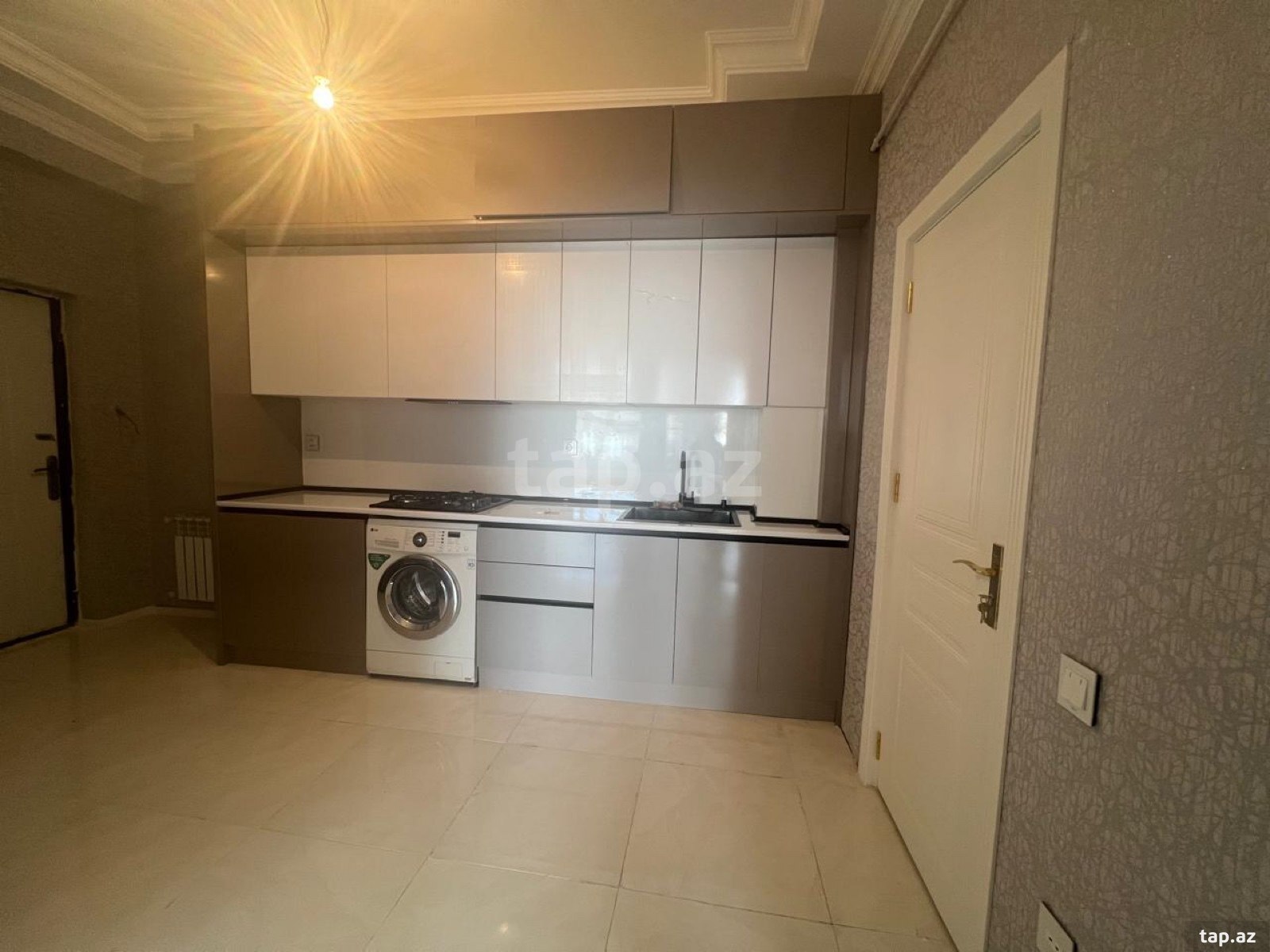 Kirayə verilir 2 otaqlı yeni tikili 80 m²