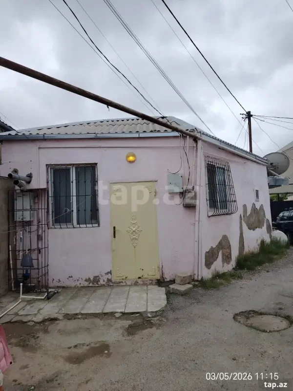 Satılır 1 otaqlı həyət evi 27 m²