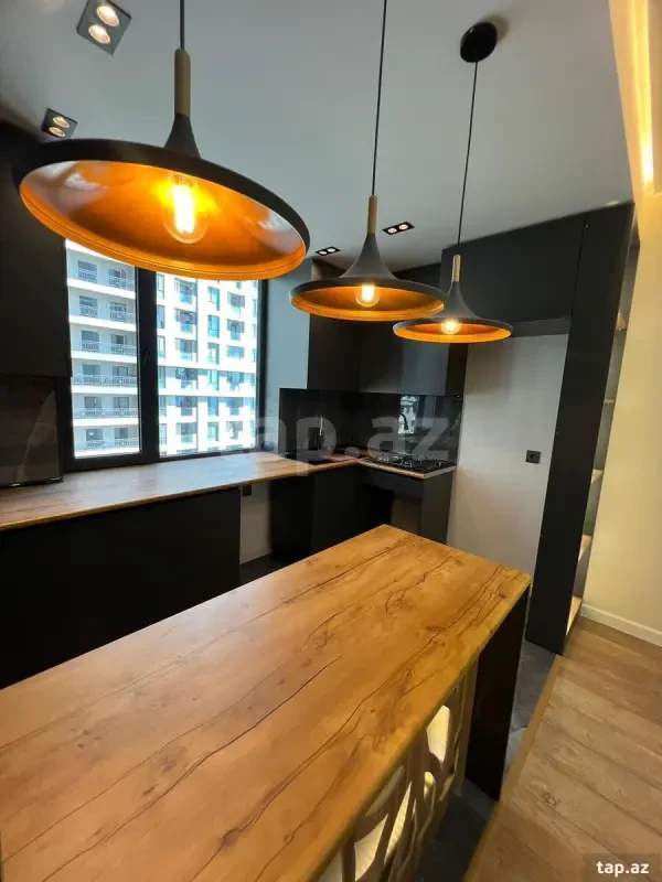 Satılır 3 otaqlı yeni tikili 100 m²