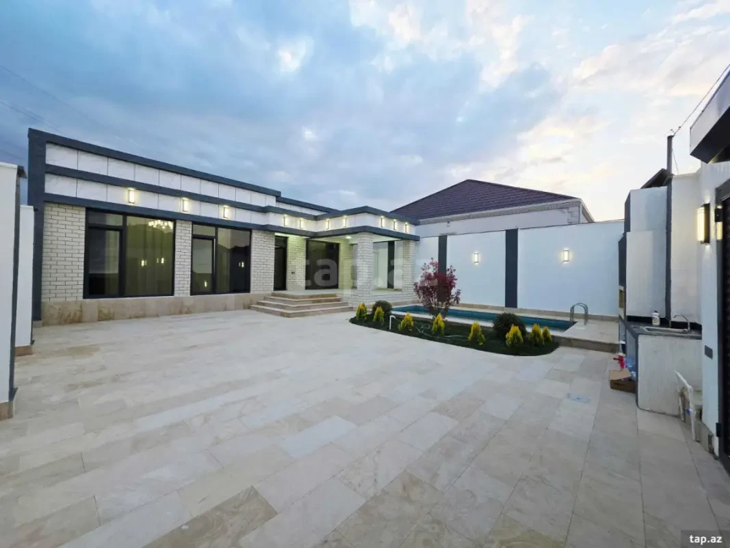 Satılır 4 otaqlı həyət evi 140 m²