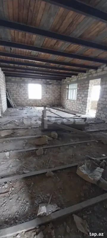 Satılır 8 otaqlı həyət evi 600 m²
