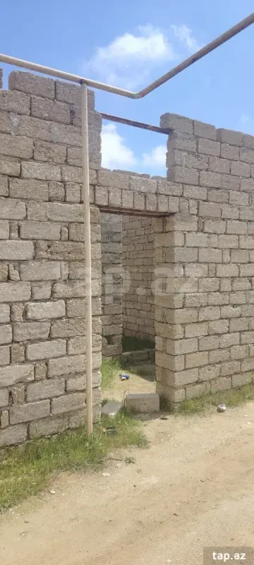 Satılır 9 otaqlı həyət evi 260 m²