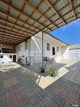 Satılır 4 otaqlı həyət evi 130 m² — Göygöl 4 otaq 130.00 m²